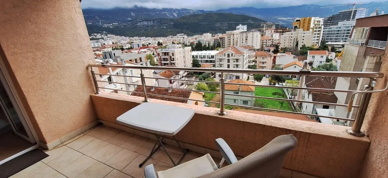 Izdavanje, stan, 46m², Budva, Crna Gora