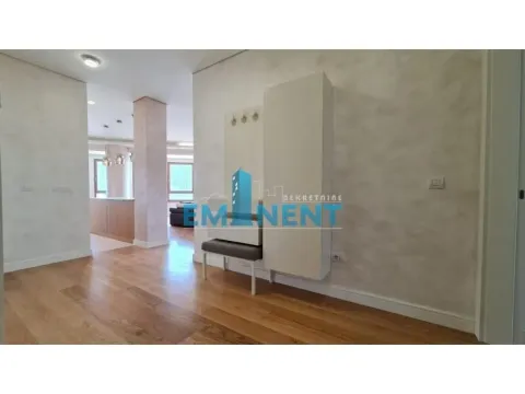 Izdavanje, četvorosoban stan, 155m², Novi Beograd Sve Podlokacije, Beograd - image 16