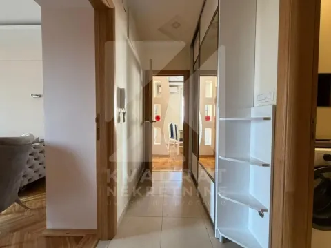 Rent, two bedroom apartment, 68m², Centar, Podgorica - image 9