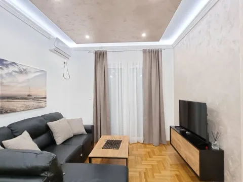 Izdavanje, jednosoban stan, 45m², Budva, Crna Gora - image 2