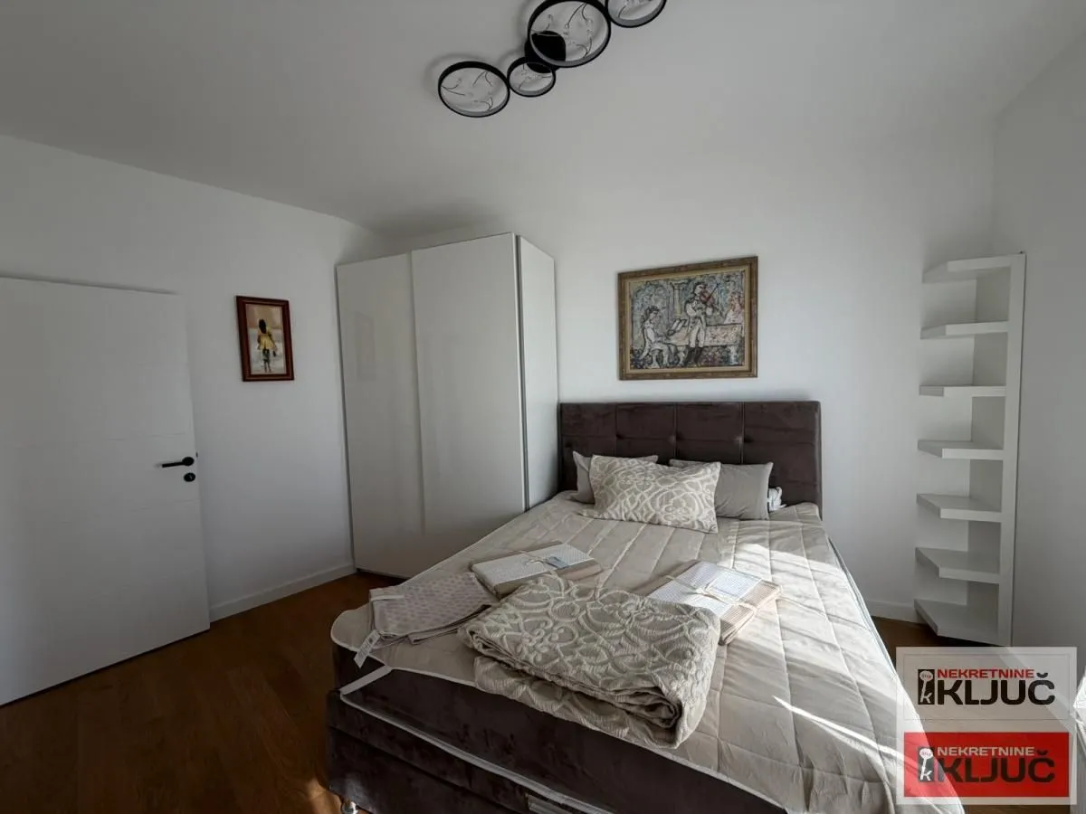 Izdavanje, jednosoban stan, 47m², Novi Sad, Srbija