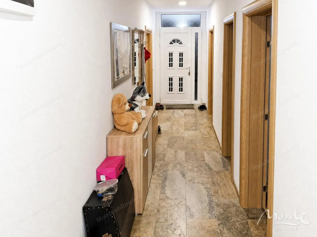 Prodaja, kuća, 91m², Golubovci, Podgorica