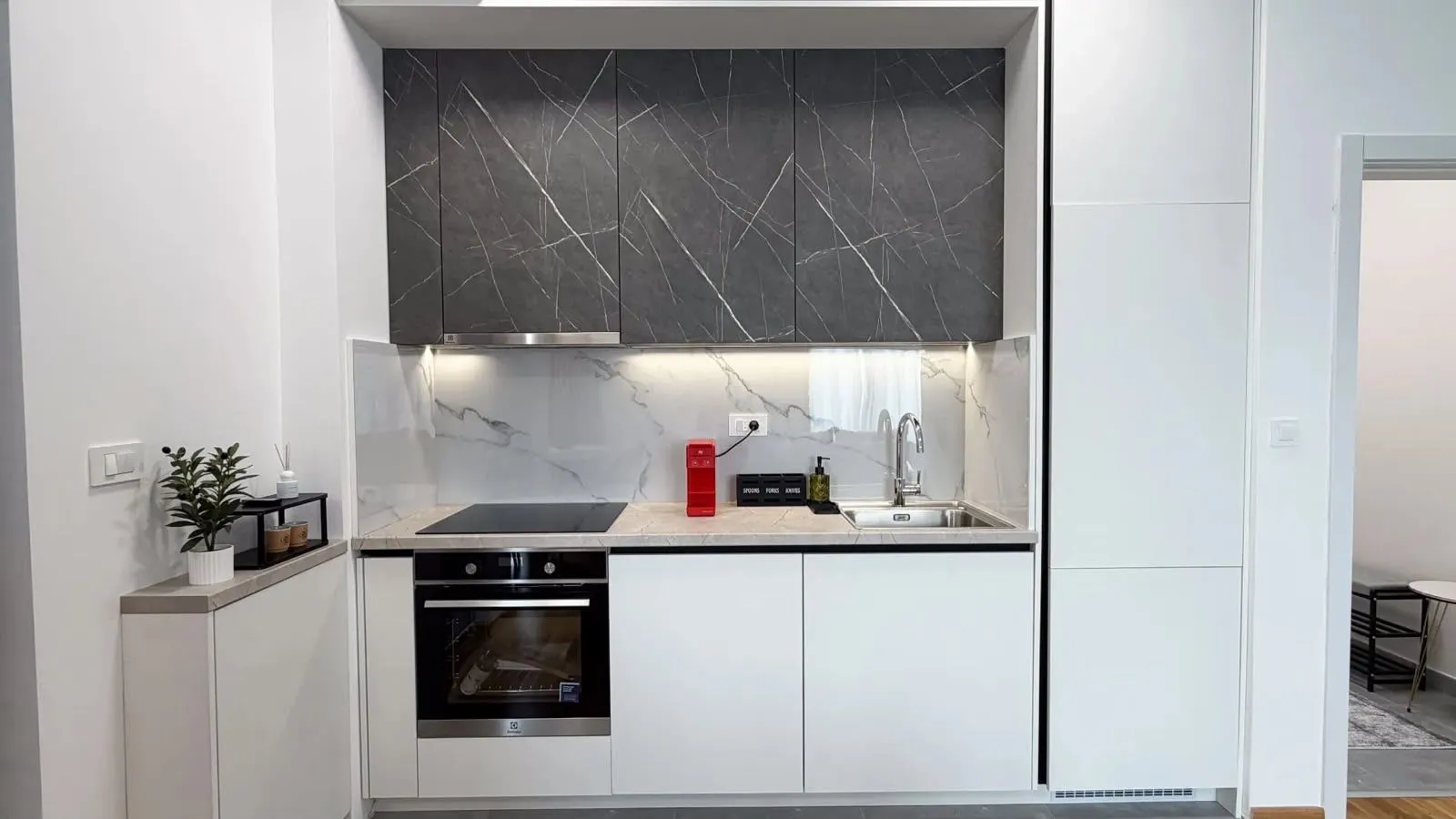 Izdavanje, dvosoban stan, 68m², Zabjelo, Podgorica