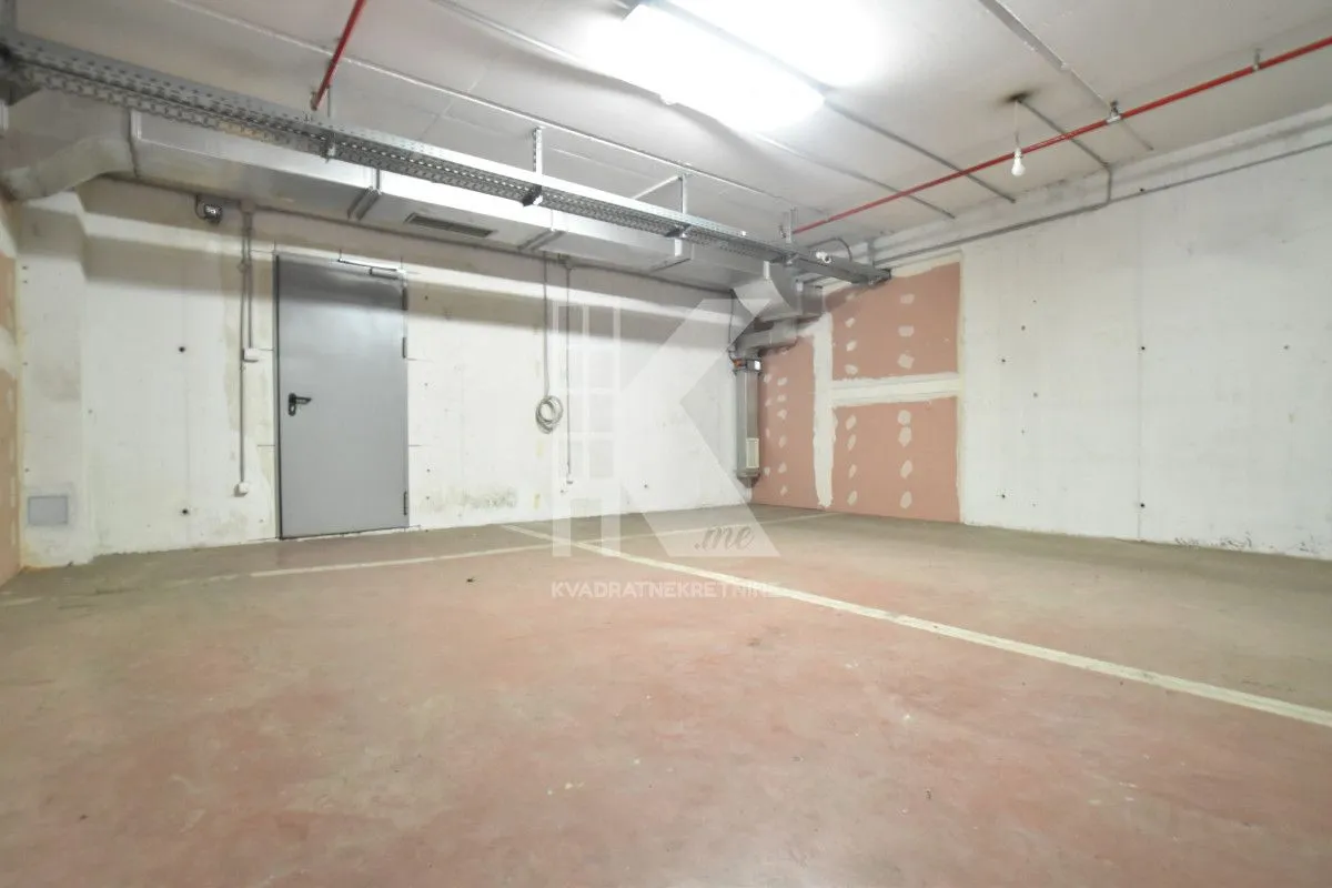 Rent, office space, 155m², Stari Aerodrom, Podgorica