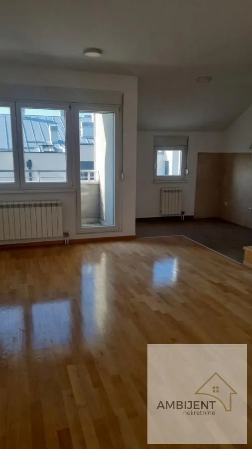Prodaja, četvorosoban stan, 97m², Zvezdara Sve Podlokacije, Beograd
