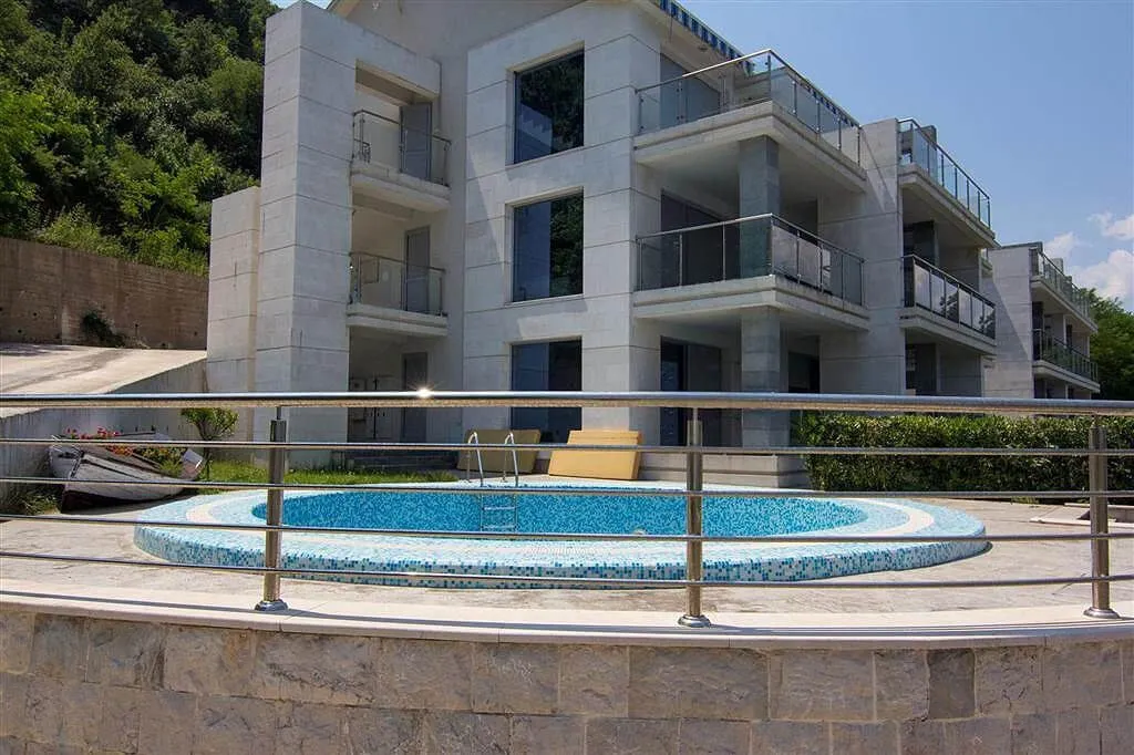 Sale, apartment, 105m², Kotor, Crna Gora