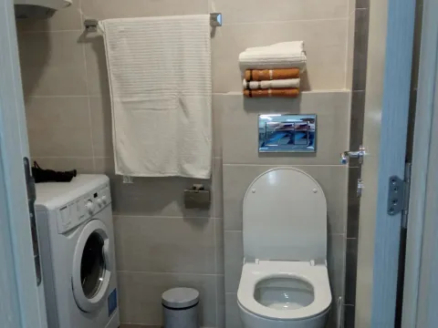 Izdavanje, jednosoban stan, 44m², Budva, Crna Gora - image 13