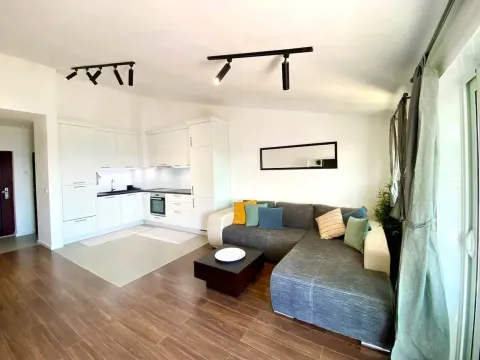 Rent, two bedroom apartment, 93m², Petrovac, Budva