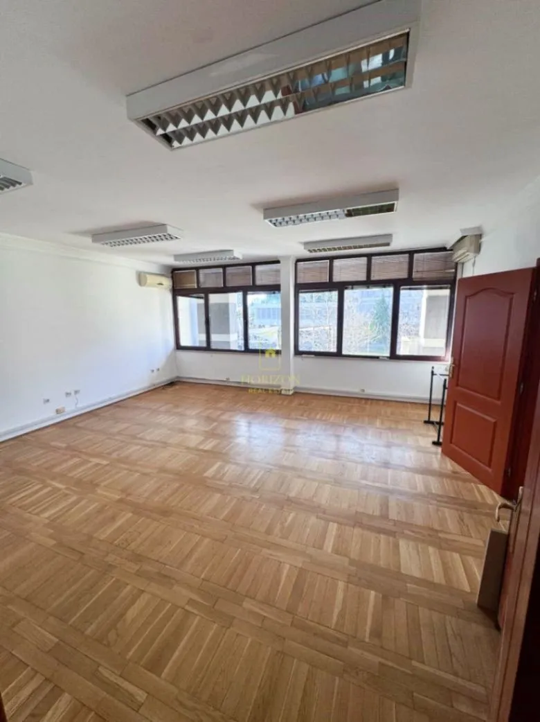 Izdavanje, poslovni prostor, 92m², Preko Morače, Podgorica