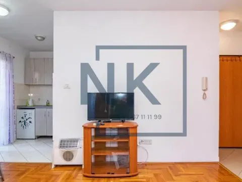 Rent, studio apartment, 33m², 1 maj, Podgorica - image 3