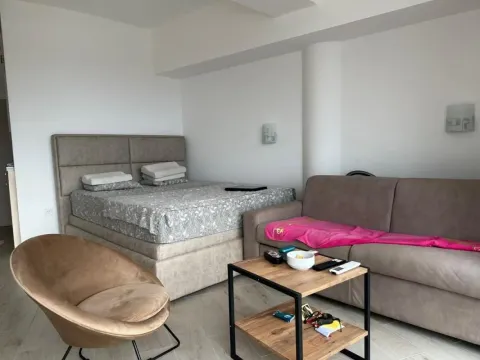 Izdavanje, garsonjera, 36m², Sutomore, Bar - image 2