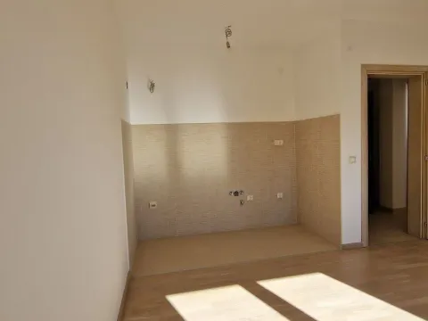 Prodaja, jednosoban stan, 45m², Bečići, Budva - image 2