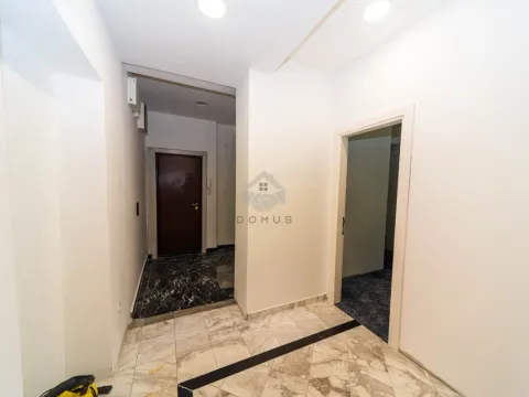 Rent, office space, 67m², Centar, Podgorica - image 5