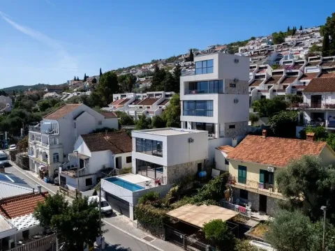 Sale, house, 200m², Krašići, Tivat - image 1