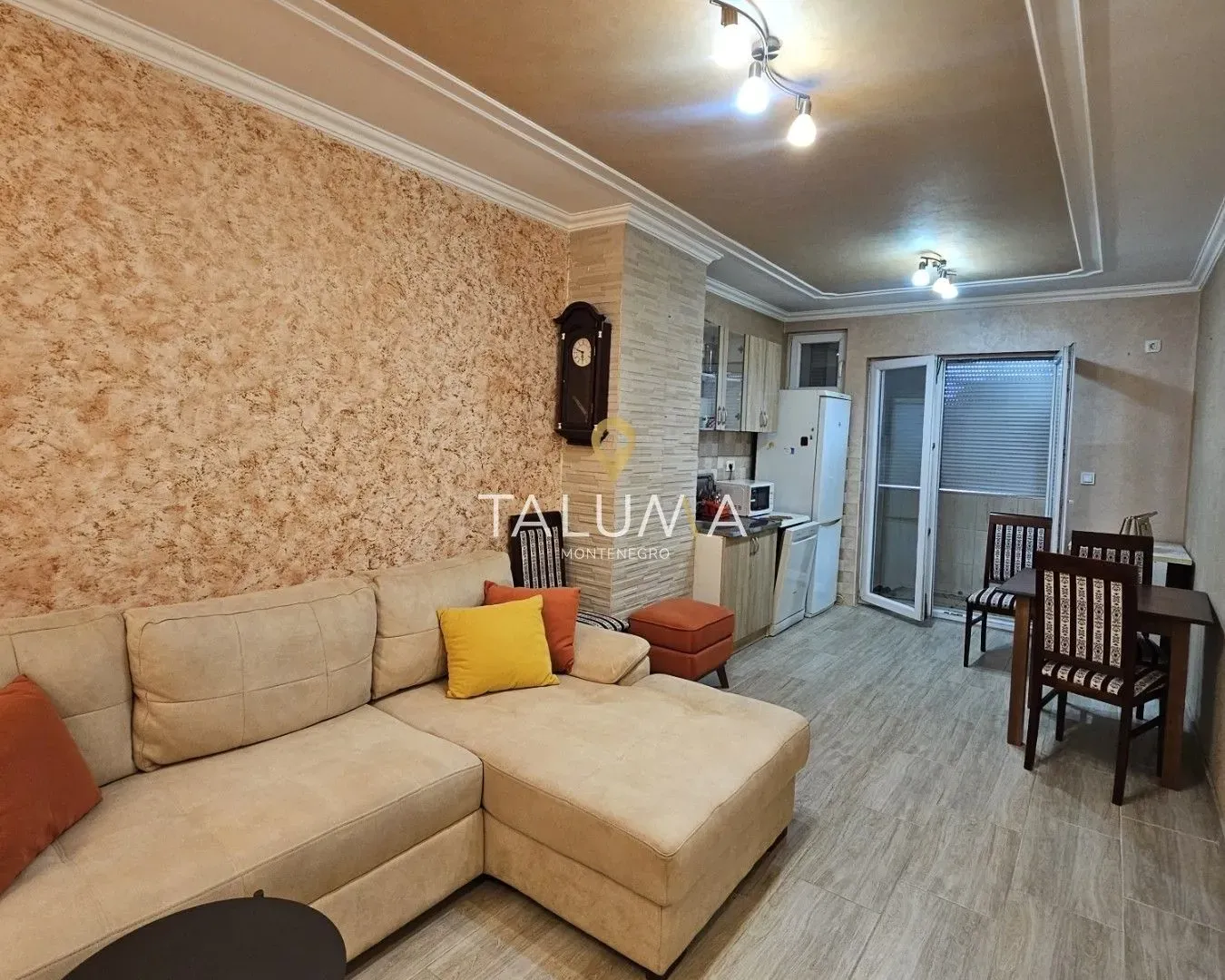 Izdavanje, jednosoban stan, 42m², Preko Morače, Podgorica