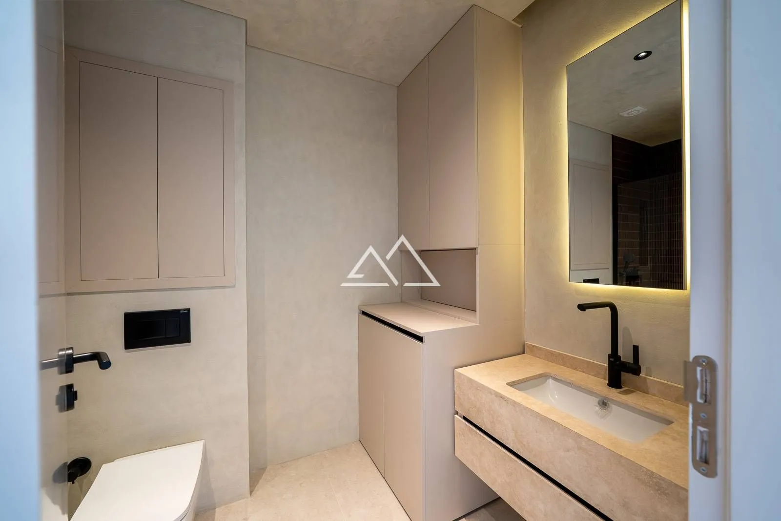 Prodaja, jednosoban stan, 53m², Tivat, Crna Gora