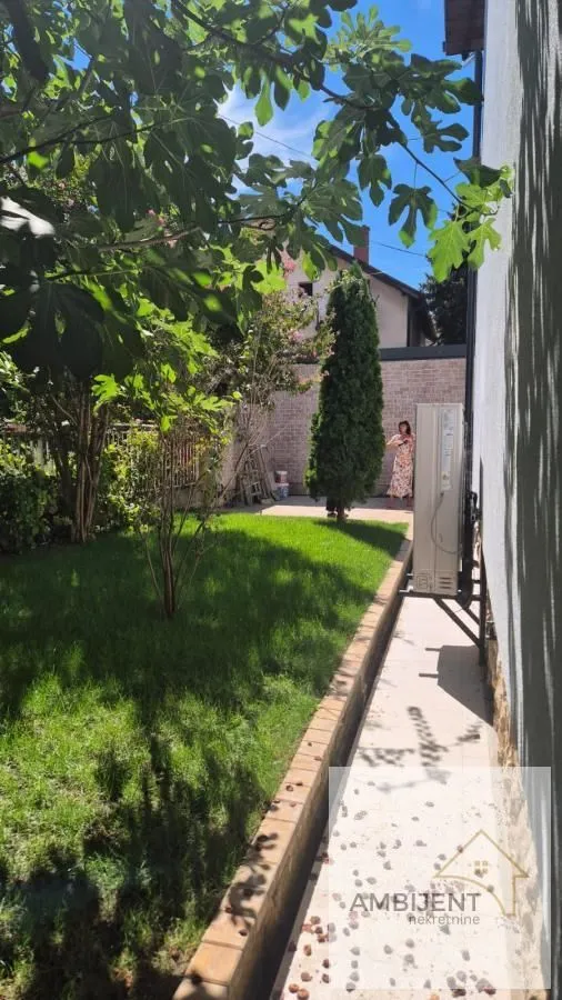 Sale, house, 233m², Čukarica, Beograd