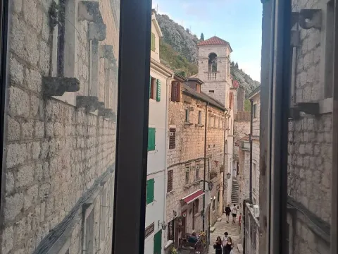 Prodaja, stan, 43m², Kotor, Crna Gora - image 7