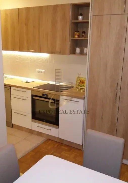 Prodaja, dvosoban stan, 56m², Novi Beograd Blok 25, Novi Beograd Sve Podlokacije