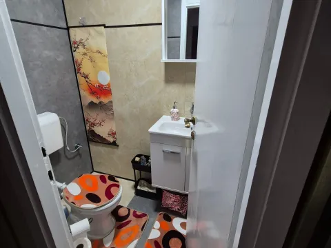 Prodaja, trosoban stan, 95m², Centar, Nikšić - image 14