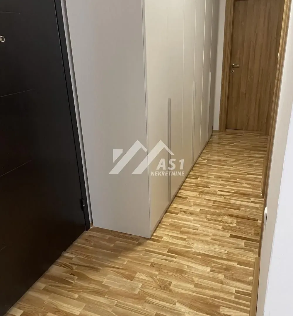 Izdavanje, dvosoban stan, 55m², Salajka, Novi Sad Sve Podlokacije