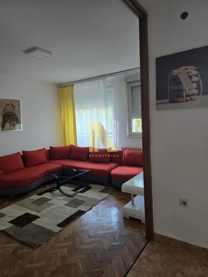 Rent, office space, 69m², Železnička Stanica, Novi Sad Sve Podlokacije