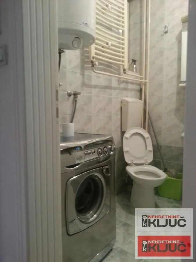 Prodaja, dvosoban stan, 56m², Grbavica, Novi Sad Sve Podlokacije