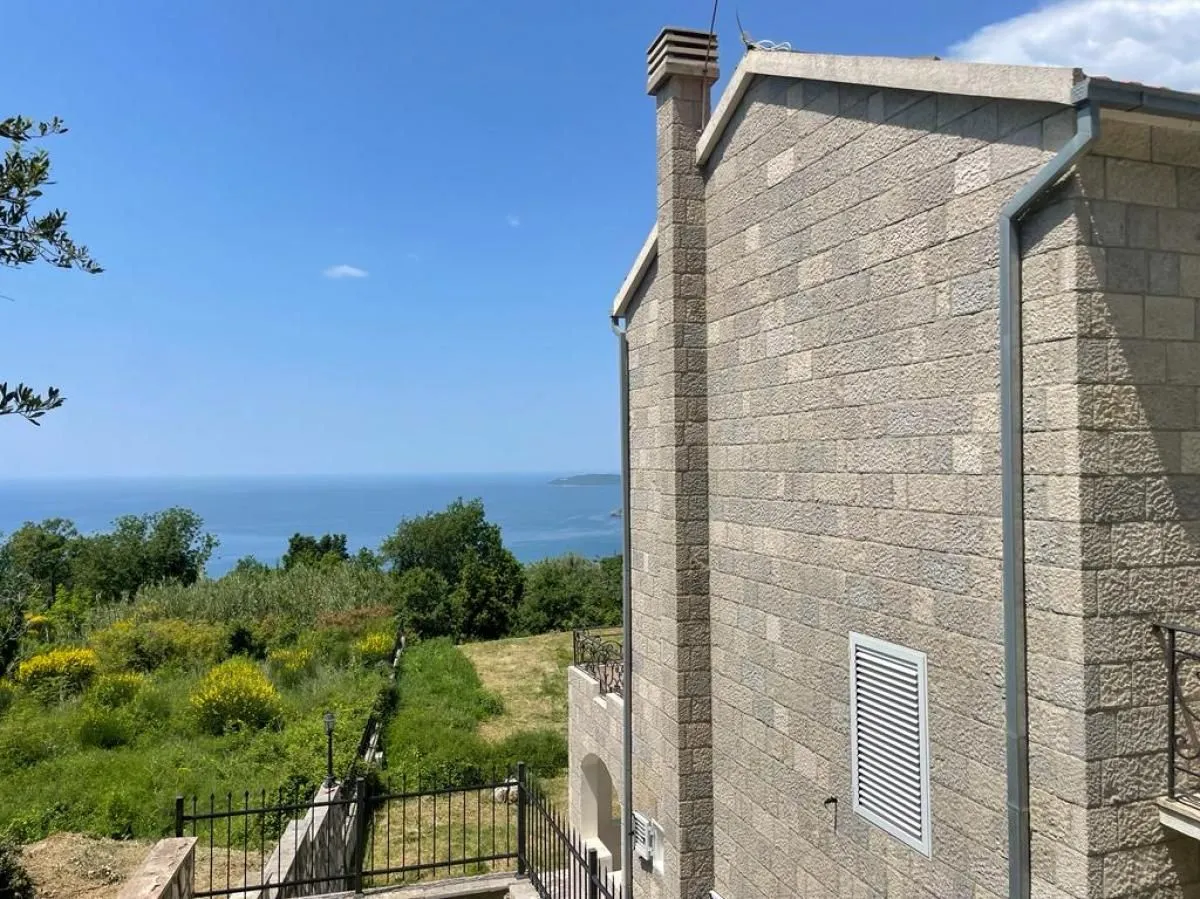 Prodaja, kuća, 285m², Budva, Crna Gora