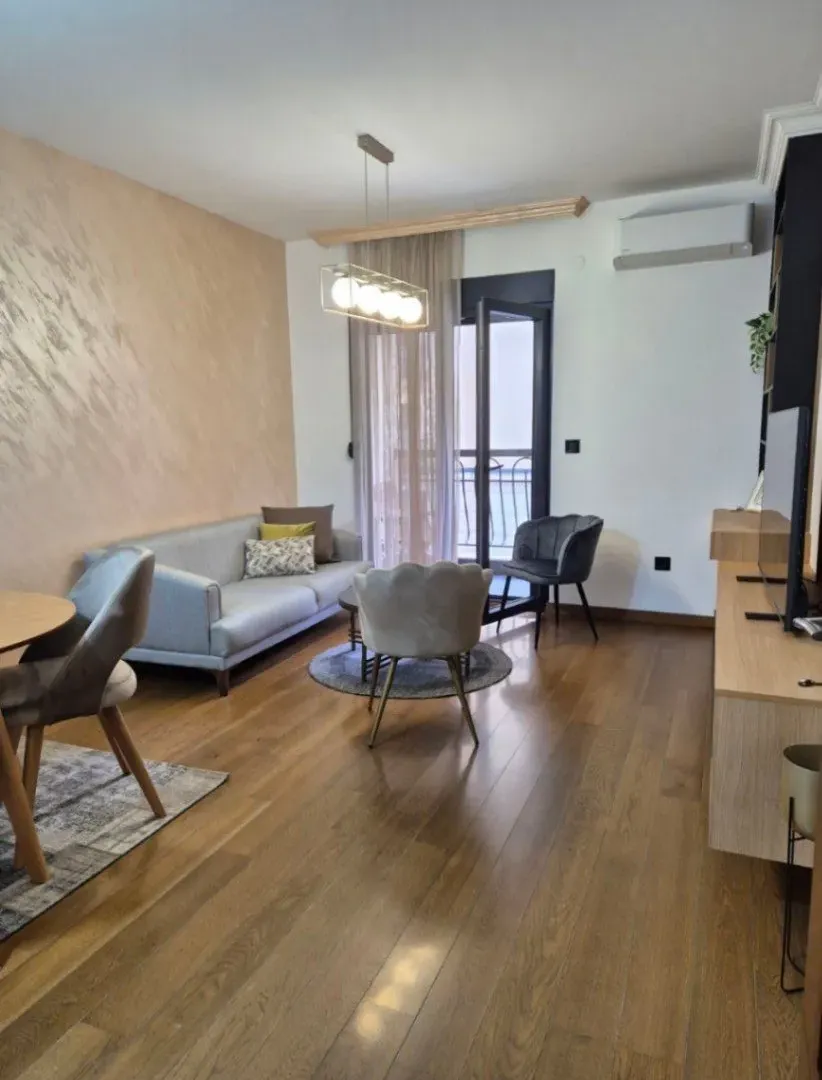 Izdavanje, jednosoban stan, 45m², Ljubović, Podgorica