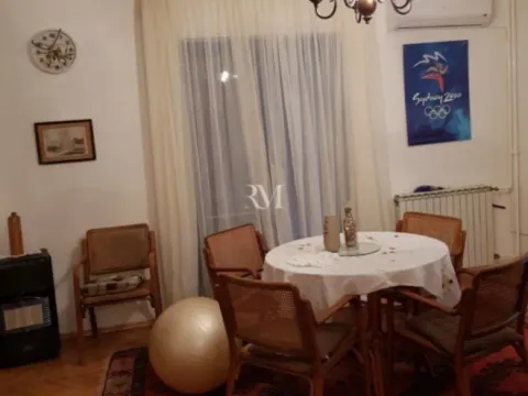 Izdavanje, kuća, 200m², Škaljari, Kotor - image 6