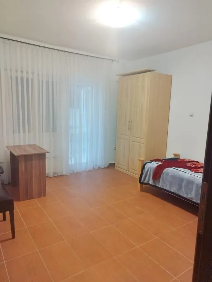 Rent, three bedroom apartment, 84m², Centar, Tivat