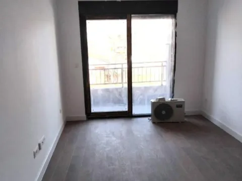 Izdavanje, dvosoban stan, 70m², Preko Morače, Podgorica - image 2