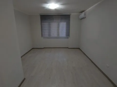 Izdavanje, poslovni prostor, 42m², Preko Morače, Podgorica - image 5