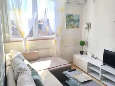 Izdavanje, jednosoban stan, 31m², Centar, Novi Sad - image 2