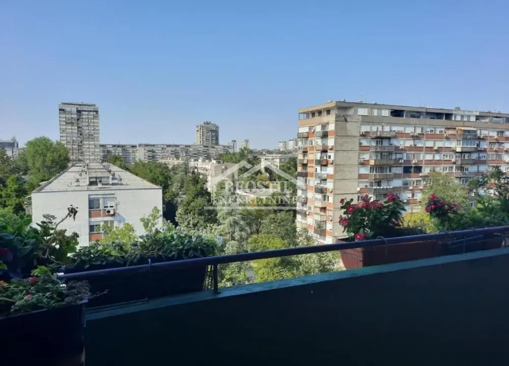 Prodaja, trosoban stan, 68m², Stari Merkator, Novi Beograd Sve Podlokacije