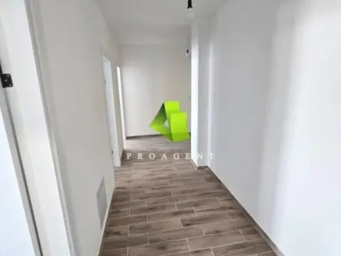 Sale, two bedroom apartment, 70m², Pantelej, Niš - image 7