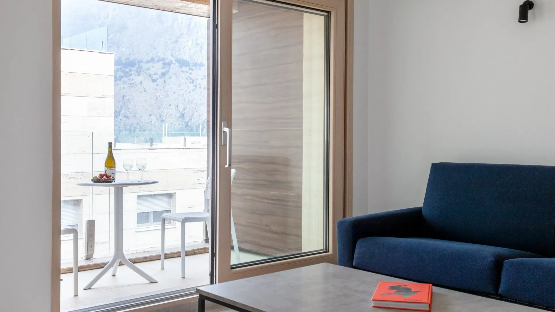 Sale, two bedroom apartment, 64m², Kotor, Crna Gora