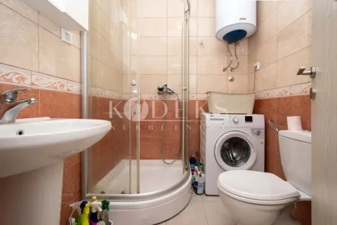 Izdavanje, jednosoban stan, 46m², Ljubović, Podgorica - image 4