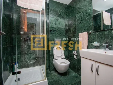 Izdavanje, četvorosoban stan, 160m², Preko Morače, Podgorica - image 18