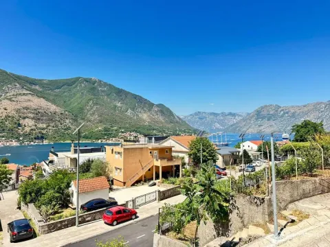 Sale, one bedroom apartment, 54m², Dobrota, Kotor - image 10