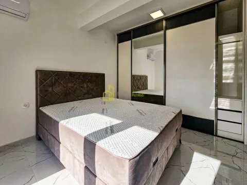 Izdavanje, stan, 45m², Tivat, Crna Gora - image 10