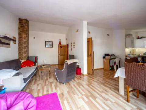 Prodaja, kuća, 175m², Prčanj, Kotor - image 9