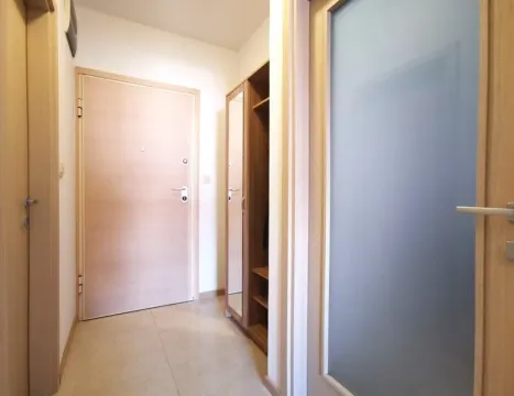 Rent, one bedroom apartment, 48m², City Kvart, Podgorica - image 9