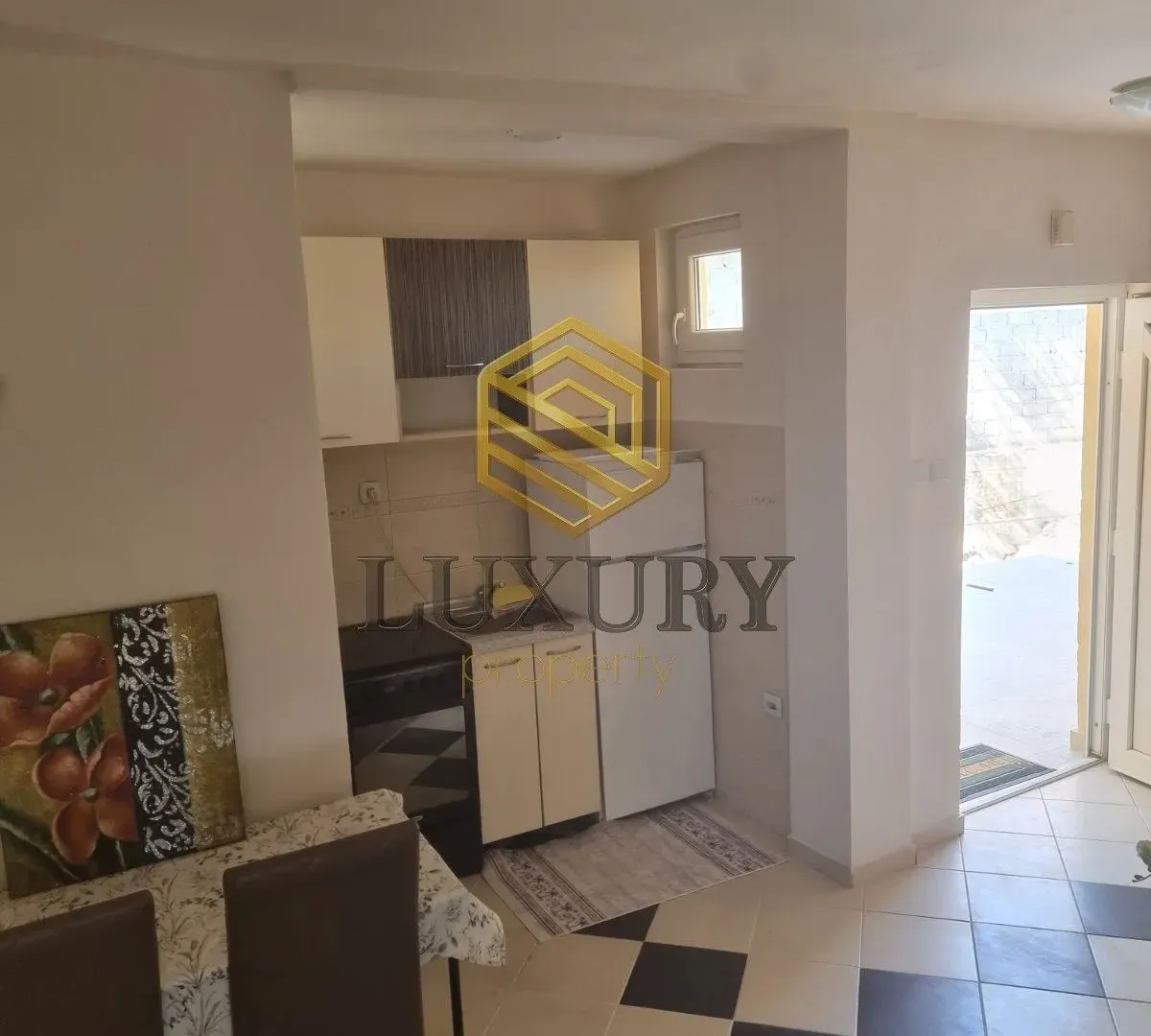 Rent, one bedroom apartment, 40m², Zelenika, Podgorica