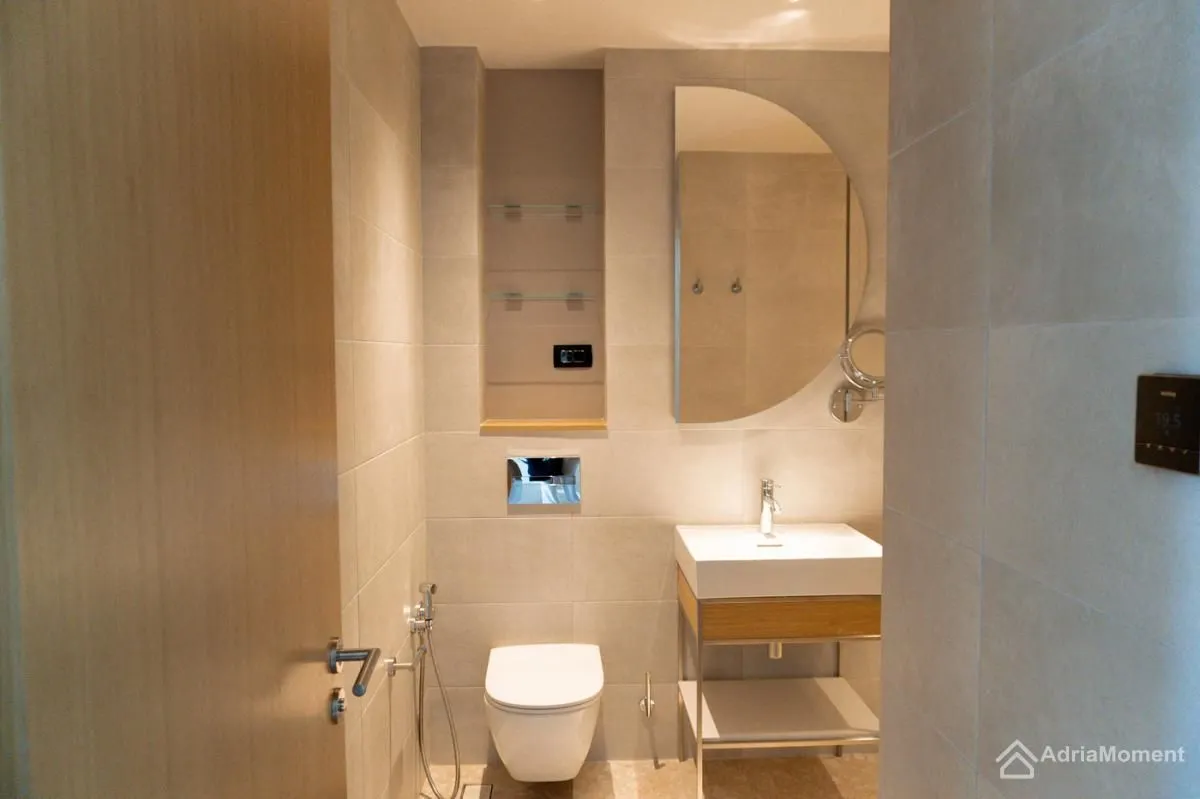 Prodaja, garsonjera, 62m², Tivat, Crna Gora