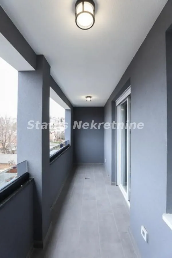 Izdavanje, stan, 108m², Petrovaradin, Novi Sad