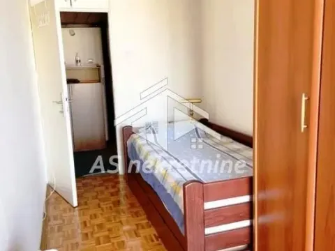 Izdavanje, četvorosoban stan, 93m², Cvetni Trg, Vračar Sve Podlokacije - image 15