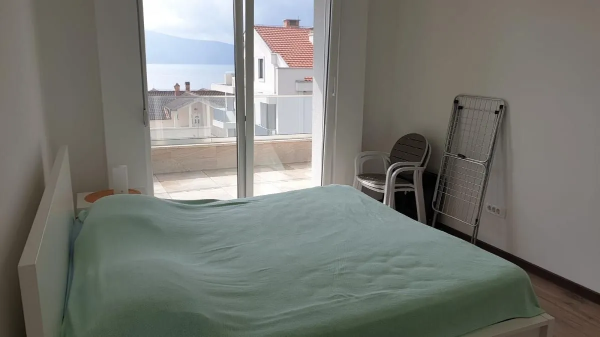 Rent, two bedroom apartment, 53m², Tivat, Crna Gora