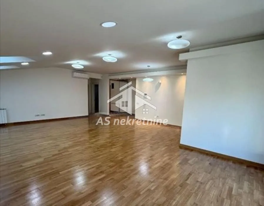 Rent, three bedroom apartment, 130m², Senjak, Beograd