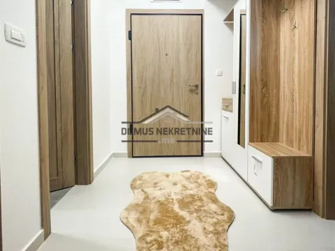 Izdavanje, dvosoban stan, 70m², Master Kvart, Podgorica - image 7